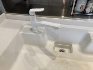 愛知キッチン取付け隊　ワンホールシングル水栓の取替　施工前